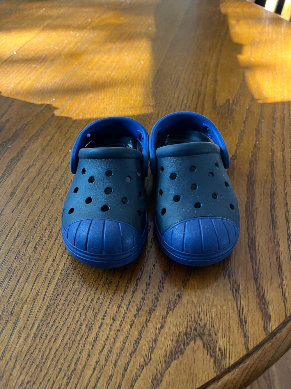 Kids Navy Blue Bump It Clog Shoes size C6 - Picture 3 of 5